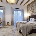 Hotel Alachi
