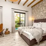 Hotel Alachi
