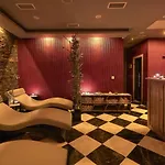 Alachi Hotel 2*