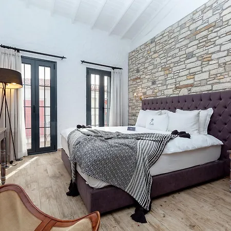 Hotel Alachi