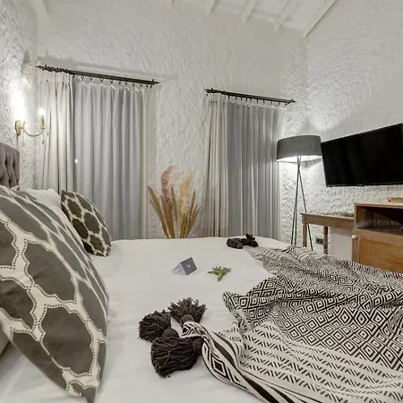 Hotel Alachi