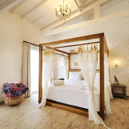 Alachi Hotel