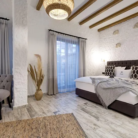 Hotel Alachi 2*
